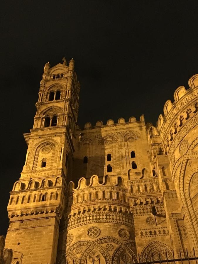 Апартаменты Ai Carrettieri Della Cattedrale Палермо Номер фото